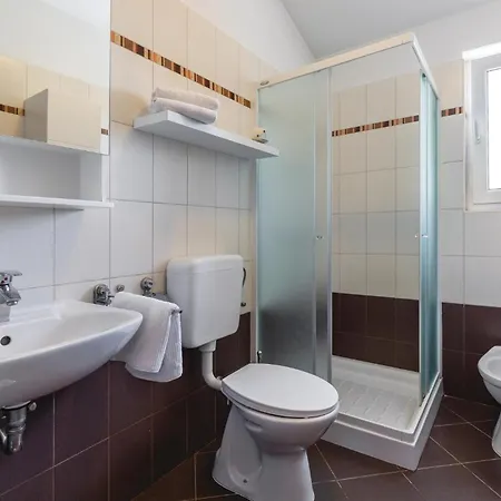 3 Bedroom In Labin Holiday home *
